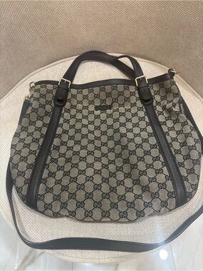 Gucci purse